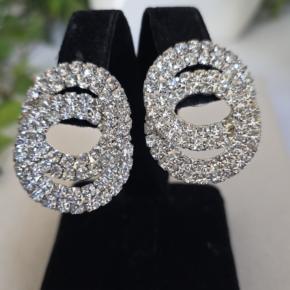 Statement Silver Interlocking Circles With Clear Rhinestones - Picture 3 of 9